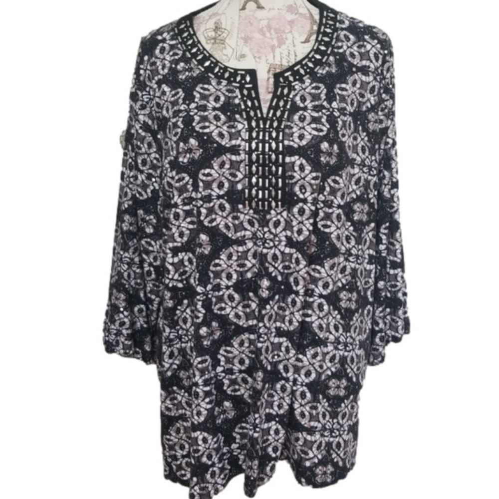 C.D. Daniels Top